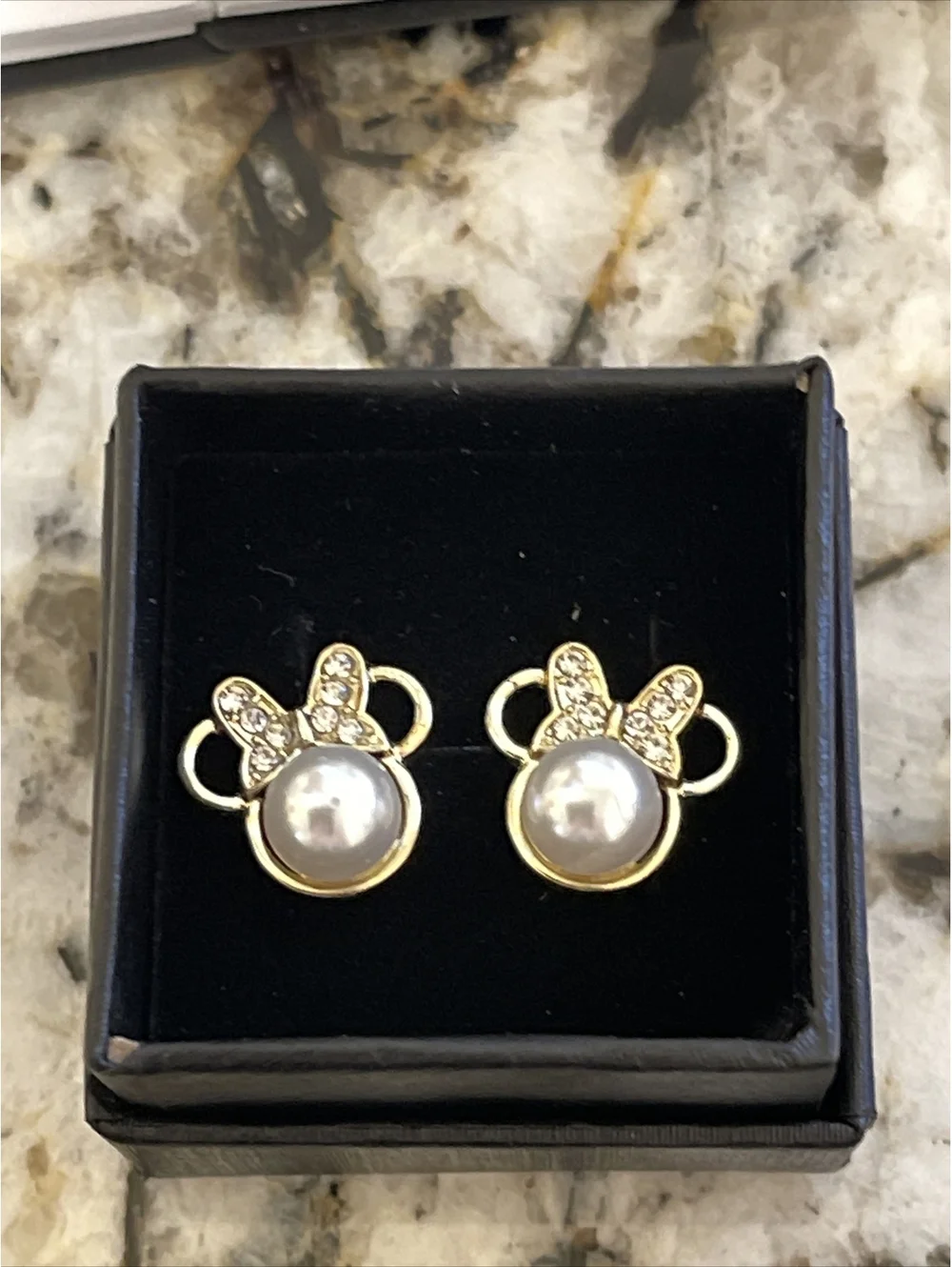 14k Gold ,  Pearl & Crystal Minni Mouse Earrings - Disney - Ships From USA